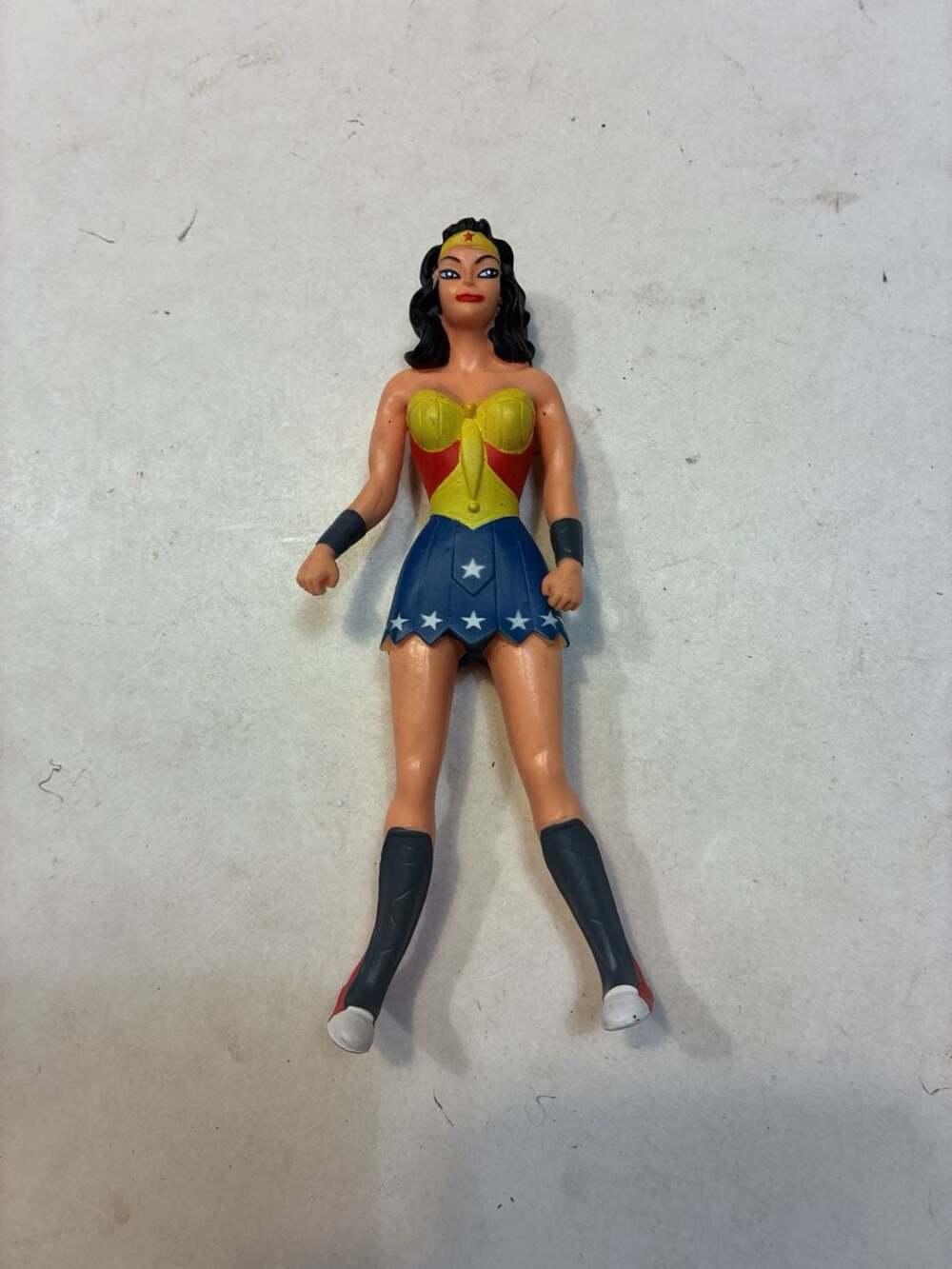 DC Comics Wonder Woman Action Figure 6 Inch